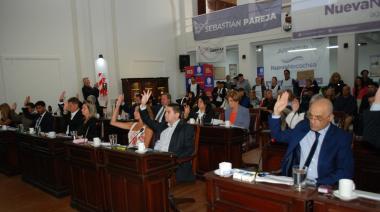 Con votos divididos, el HCD autorizó una nueva suba del boleto: el pasaje llegará a $1.900