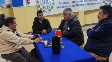 En defensa del salario y los puestos de trabajo: Iacono participó de reunión del SUTERH