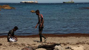 Última hora de la crisis migratoria de Ceuta, en directo: Felipe VI recibirá este jueves en Marivent al presidente de Ceuta, una semana después de la entrada masiva de migrantes