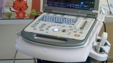 El Club de Leones concretó la donación de un nuevo monitor para el ecógrafo de Pediatría y Neonatología