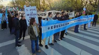 Tuvo una importante convocatoria la Marcha Universitaria en Necochea