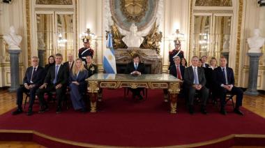 La confianza en el Gobierno tuvo una mejora marginal y Milei pierde cada vez más terreno en el conurbano