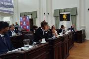 Sin debate extenso, el Concejo definió la consigna oficial para 2026