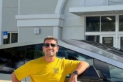 La provocación de Manuel Quintar junto a su Tesla Cybertruck: "Para que los radikukas me hagan publicidad"