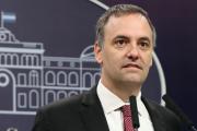 El cuento del pendrive convirtió a Adorni en el político más mencionado de las redes