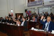 Con votos divididos, el HCD autorizó una nueva suba del boleto: el pasaje llegará a $1.900