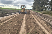 El EMSUR reforzó los trabajos de mantenimiento y reparación en los caminos rurales del distrito