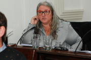 Proponen crear una herramienta municipal para asistir a vecinos sobreendeudados