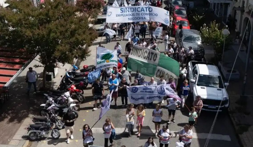Marcha en Necochea contra la Reforma Laboral
