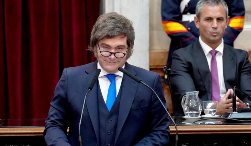 Javier Milei prepara la billetera para hacer aprobar la Ley de Glaciares y la Ley Hojarasca